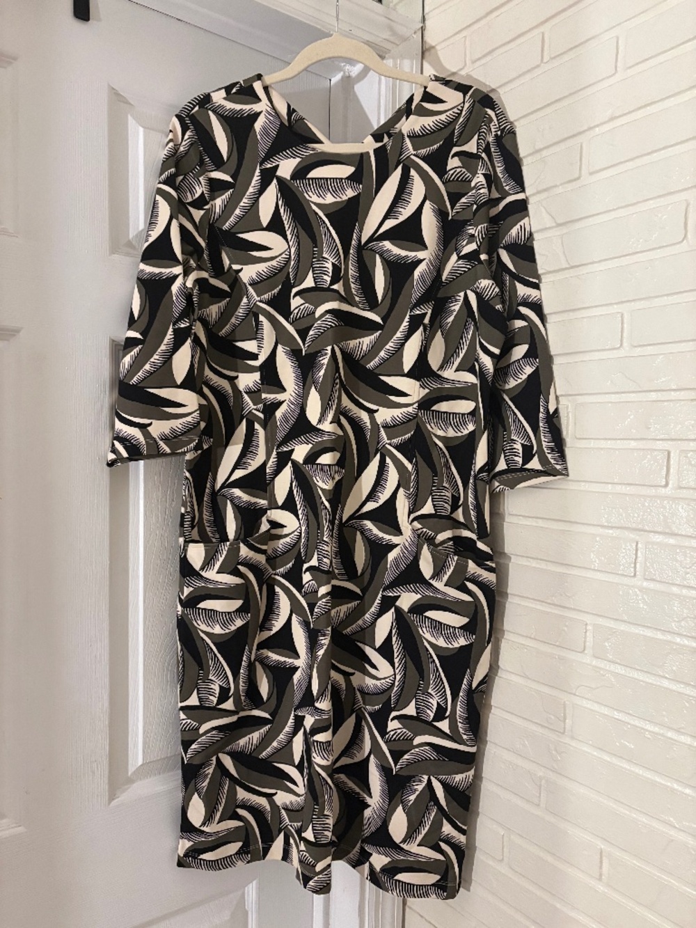 J. McLaughlin Midi career dress with pockets PTP 21